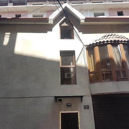 Destiny 1 Hostel Erevan Esterno foto